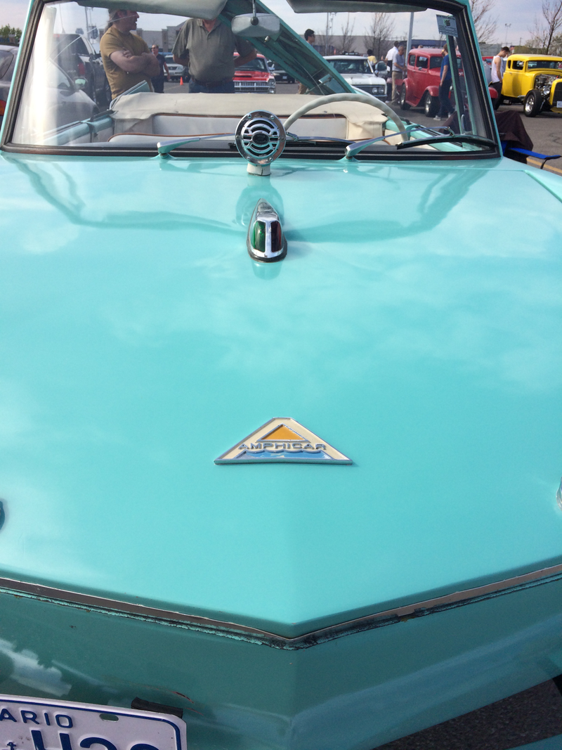 Illustration for article titled Some pics from a classic car meetup in south Etobicoke today...